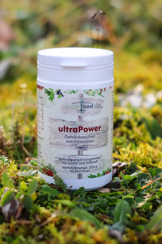 Dose UltraPower auf der Wiese