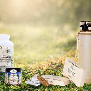 Superfood Produkte in eine Mosslandschaft